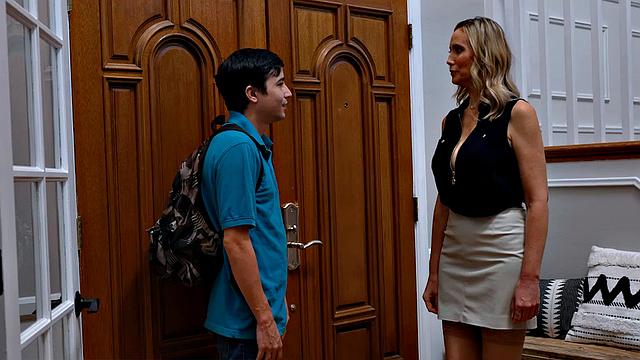 Lilly James is one hot cougar