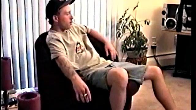 Straight Boy Johnny Gives Head