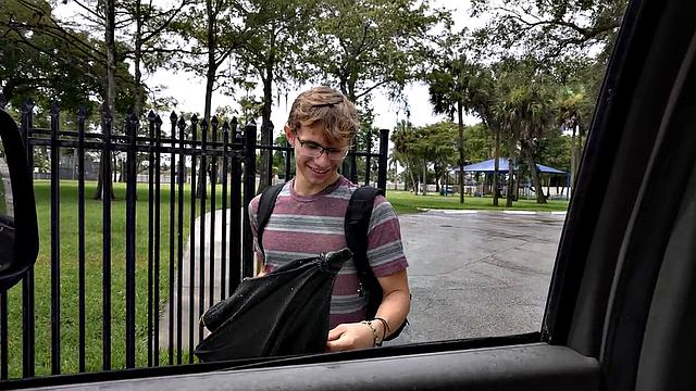 Fooled str8 stud gets sucked by gay in public outdoor van