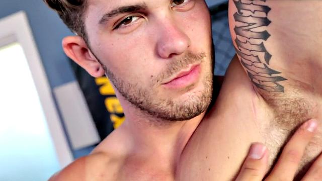 Sixpack stud shows ass and masturbates in locker room