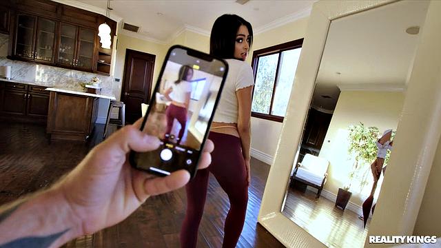 She's New To Internet