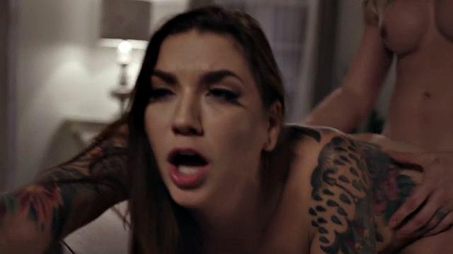 Transsexual lady loves ass fucking with male partner