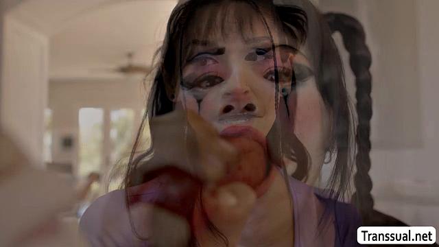 Letting my friend use my pussy as a sex toy