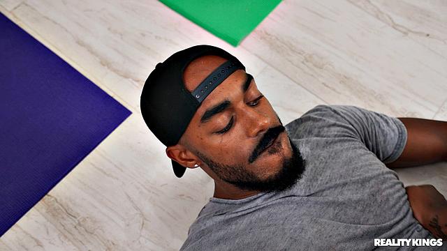 Sexy Workout with Sorority Babes