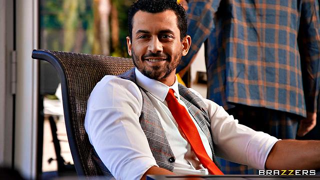 разврат за завтраком: две пары сдаются страсти