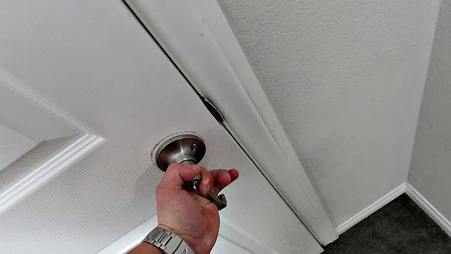 ванесса мари катается сверху и сосёт лучше, чем бармен наливает