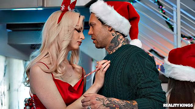 A very College Christmas