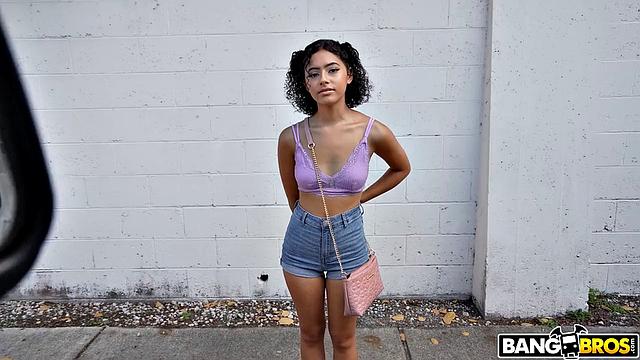 Cute Girl Gets Banged For Cash