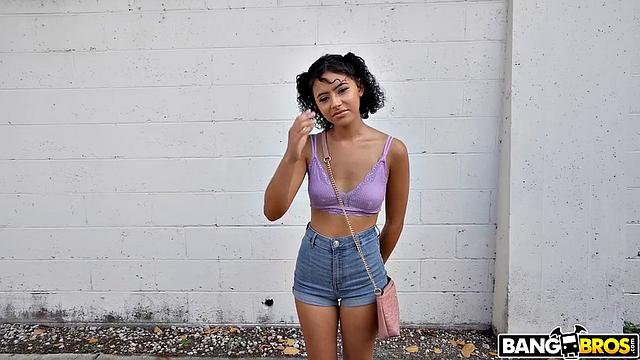 Cute Girl Gets Banged For Cash