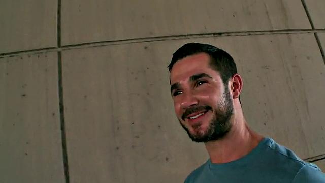 Nubian picked up assfucked outdoor by white stud