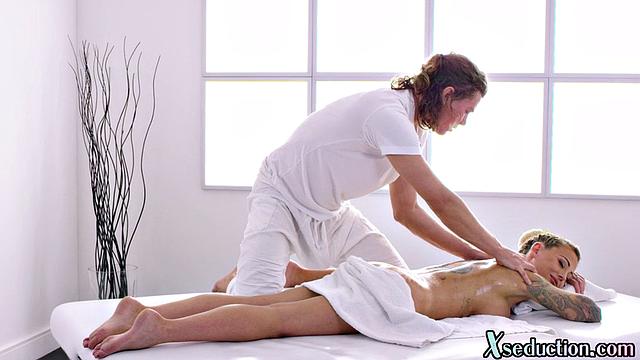 Roundbooty gets hard fucked