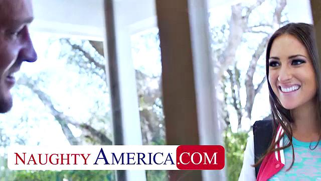 College girl Lizz Tayler meets with her sugar daddy