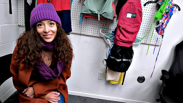 Case No. 7906225 - The Happy Holidays Thief