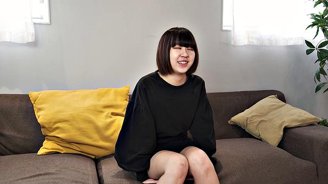 Kanata Futaba Is A Girl Who Loves Sex