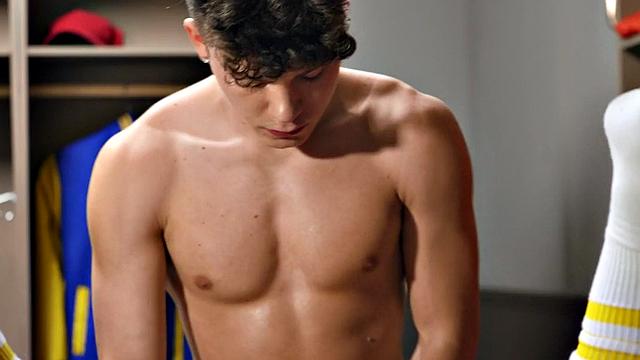 Str8 dude enjoys hard ass fucking after riding dick