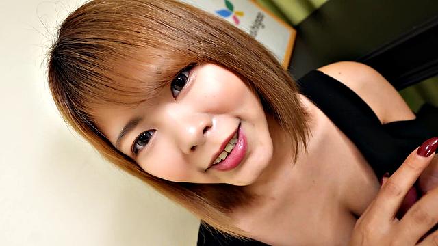 Real Estate agent Iori Sasaki shows what she did with a horny client