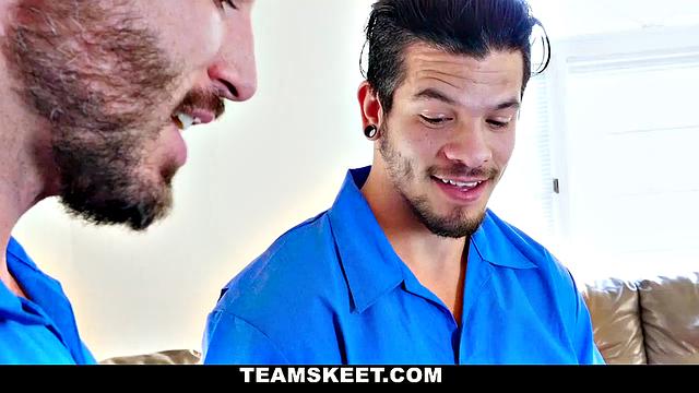 Tiny Muslim Makes a Deal