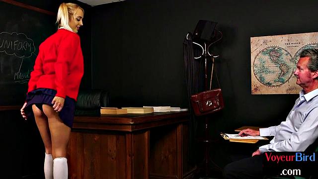 CFNM dirty college beauty seduces teacher in classroom