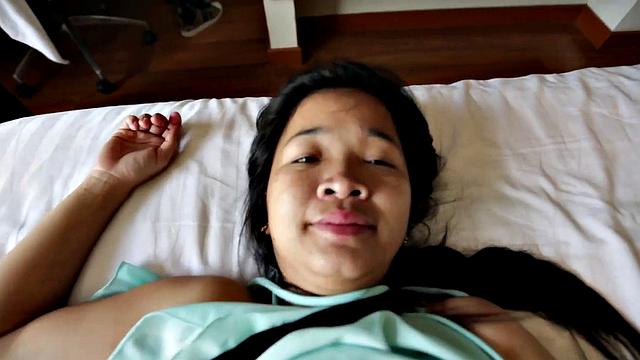 3-holer Thai MILF
