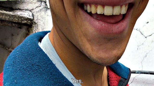 проснулся в туалете и получил голый трах от незнакомца