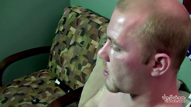 Красавчик Кантри получает киску - Kuntry