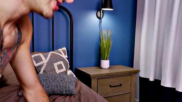 Athleti Tattooed Stud Bareback By Bf At Home