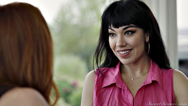 The Hot Wives 7 - Deep Inside My Wifey