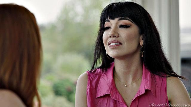 The Hot Wives 7 - Deep Inside My Wifey