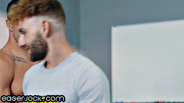 Muscle guy doggy-fucked by gym dude