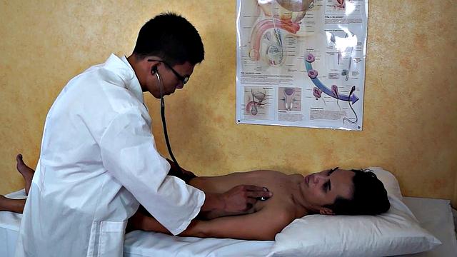 Asian patient gets filled in by perverted doctor