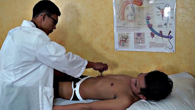 Asian patient gets filled in by perverted doctor