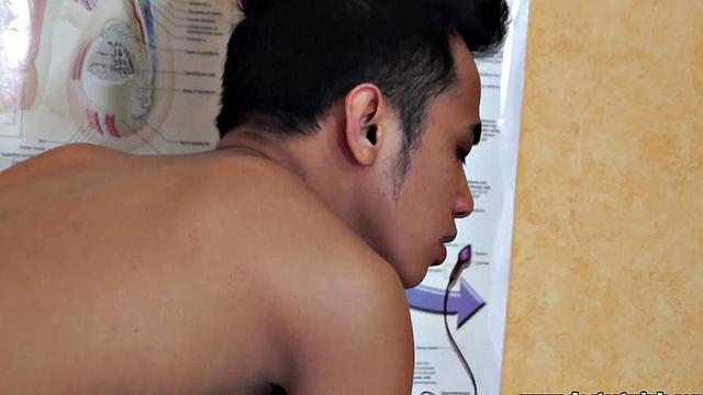 Asian patient gets filled in by perverted doctor