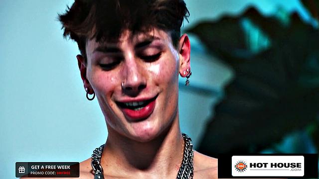 Hothouse - Hamdsome Jock Rides a Big Bbc & Loves It