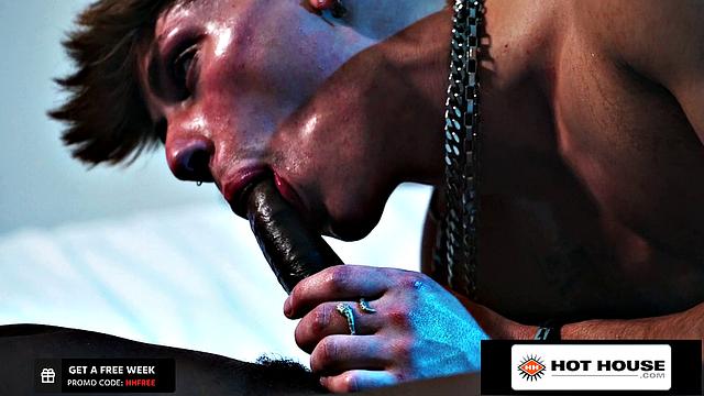 Hothouse - Hamdsome Jock Rides a Big Bbc & Loves It