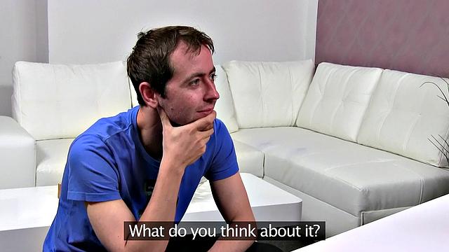 A Slim Dick Satisfies Thick Agent's Pussy