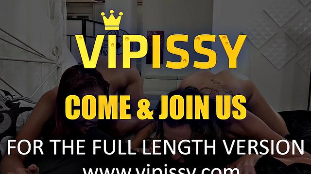 Golden Shower Queen - Paula Shy