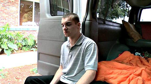 Real straight cum-showering twunk