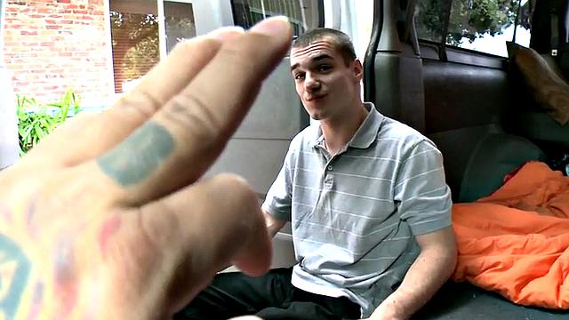 Real straight cum-showering twunk