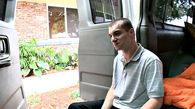 Real straight cum-showering twunk