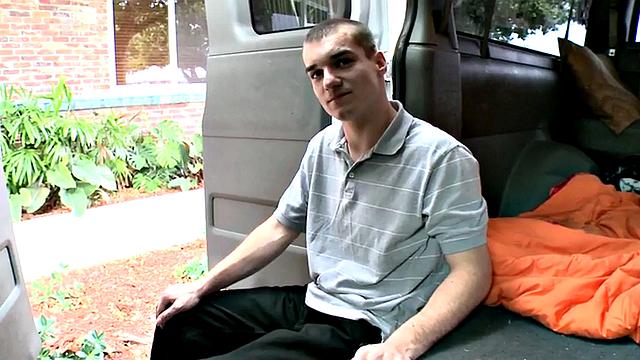 Real straight cum-showering twunk