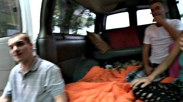 Real straight cum-showering twunk