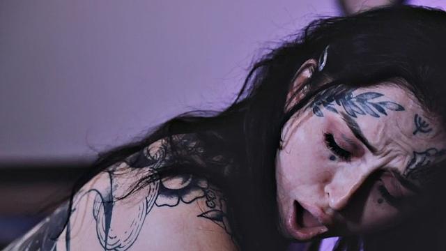 Busty les pussylicking gf before fingered in couple