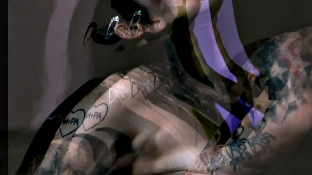 Busty les pussylicking gf before fingered in couple