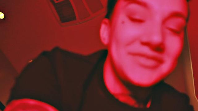 Busty les pussylicking gf before fingered in couple