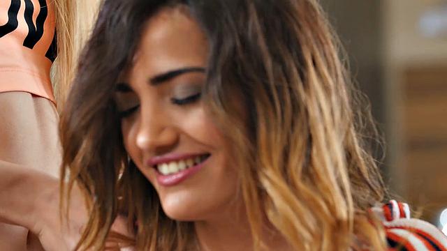 Penelope Cum & Alecia Fox