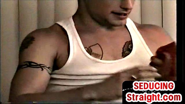 Str8 guy loves fucking a nasty dude in the anal hole