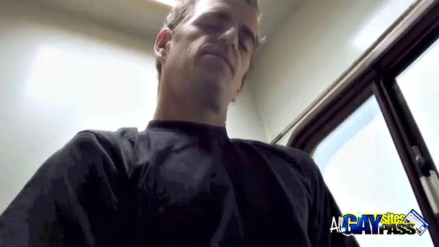 Amateur Hottie Jerking Big Cock