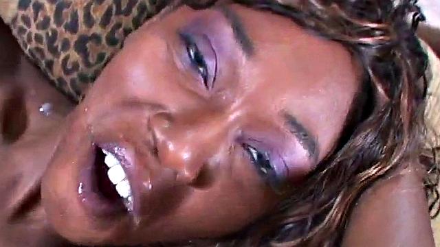 Delotta ebony gives a POV BJ