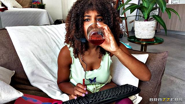 Gaming Gets Jenna Foxx Horny