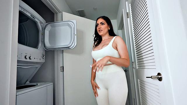 White Turns Into Massive MILF Facial